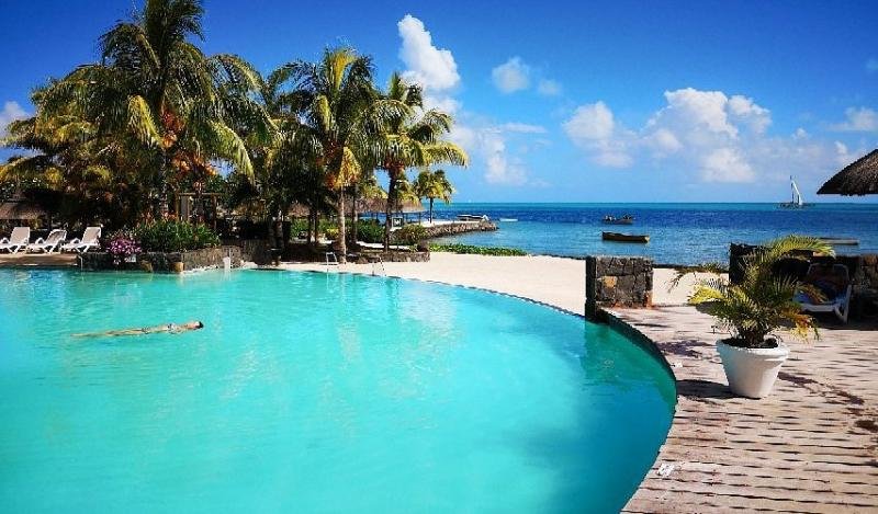 Laguna Beach Hotel & Spa Mauritius