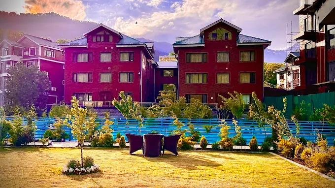 White Water Resorts , Pahalgam