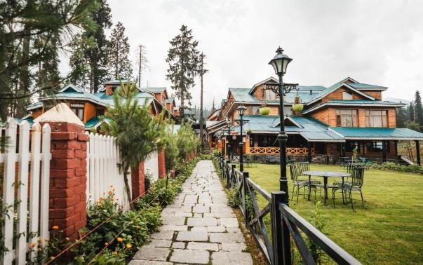 Hotel Heevan Retreat