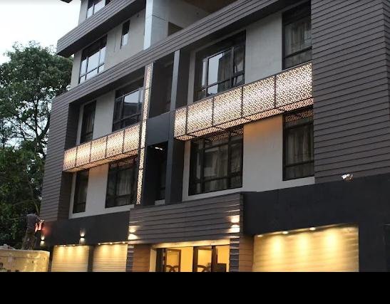 PEARL RETREAT ( A Pure Veg Hotel)