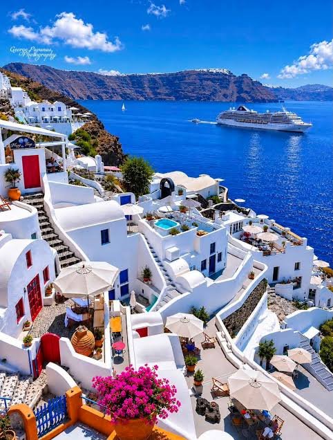 Tours to Santorini( Greece)