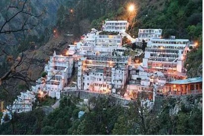 Vaishno Devi + Patnitop Tour packages 
