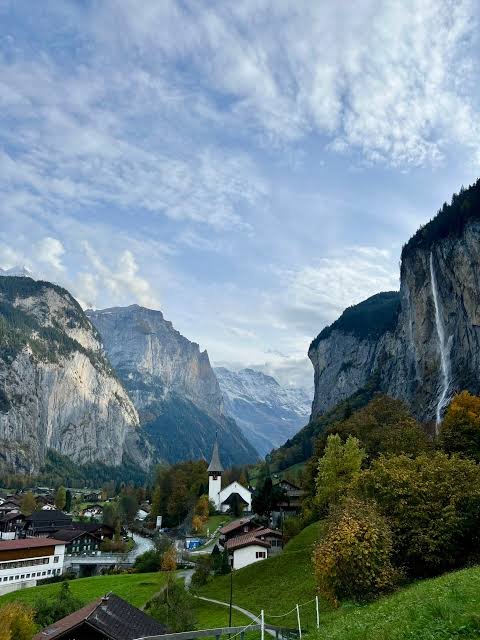 5N -6D  Fully Loaded Swiss Tour Package